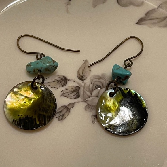 Set of Three Green Toned Pierced Earrings - Picture 4 of 7
